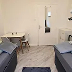 Apartman In With Balcony Krefeld