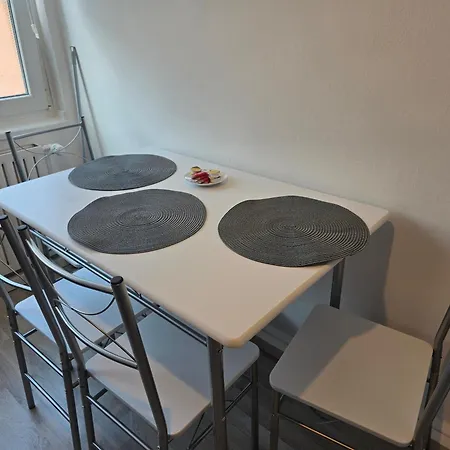 In With Balcony * Krefeld