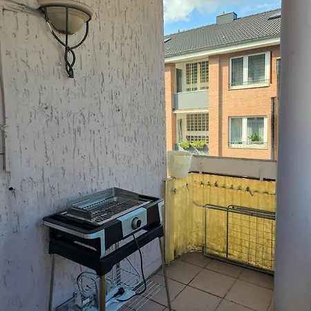 Apartament In With Balcony Krefeld