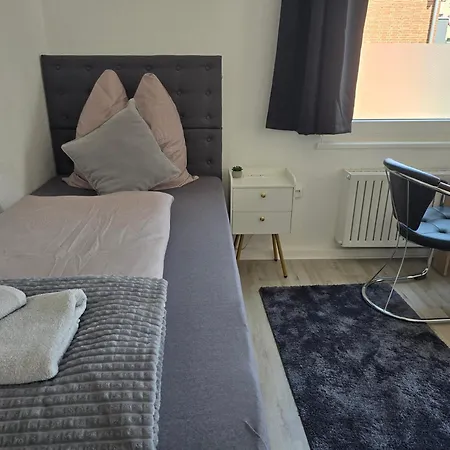 In With Balcony * Krefeld