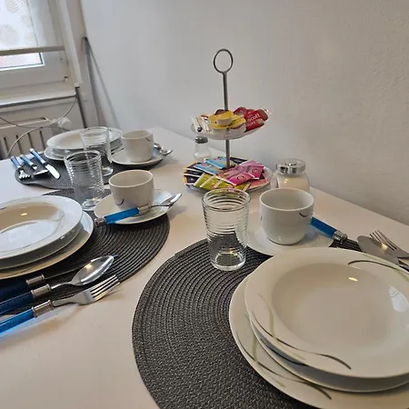 In With Balcony Apartmán