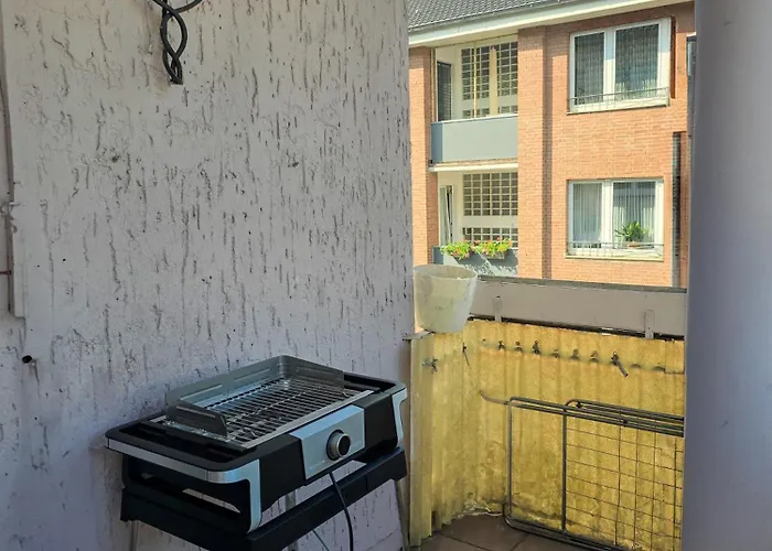 Apartment In With Balcony Krefeld